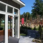 度假居 Stylish Hoenderloo Family Bungalow 霍德鲁