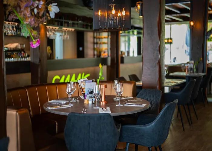 Holiday home Stylish In For 6 *